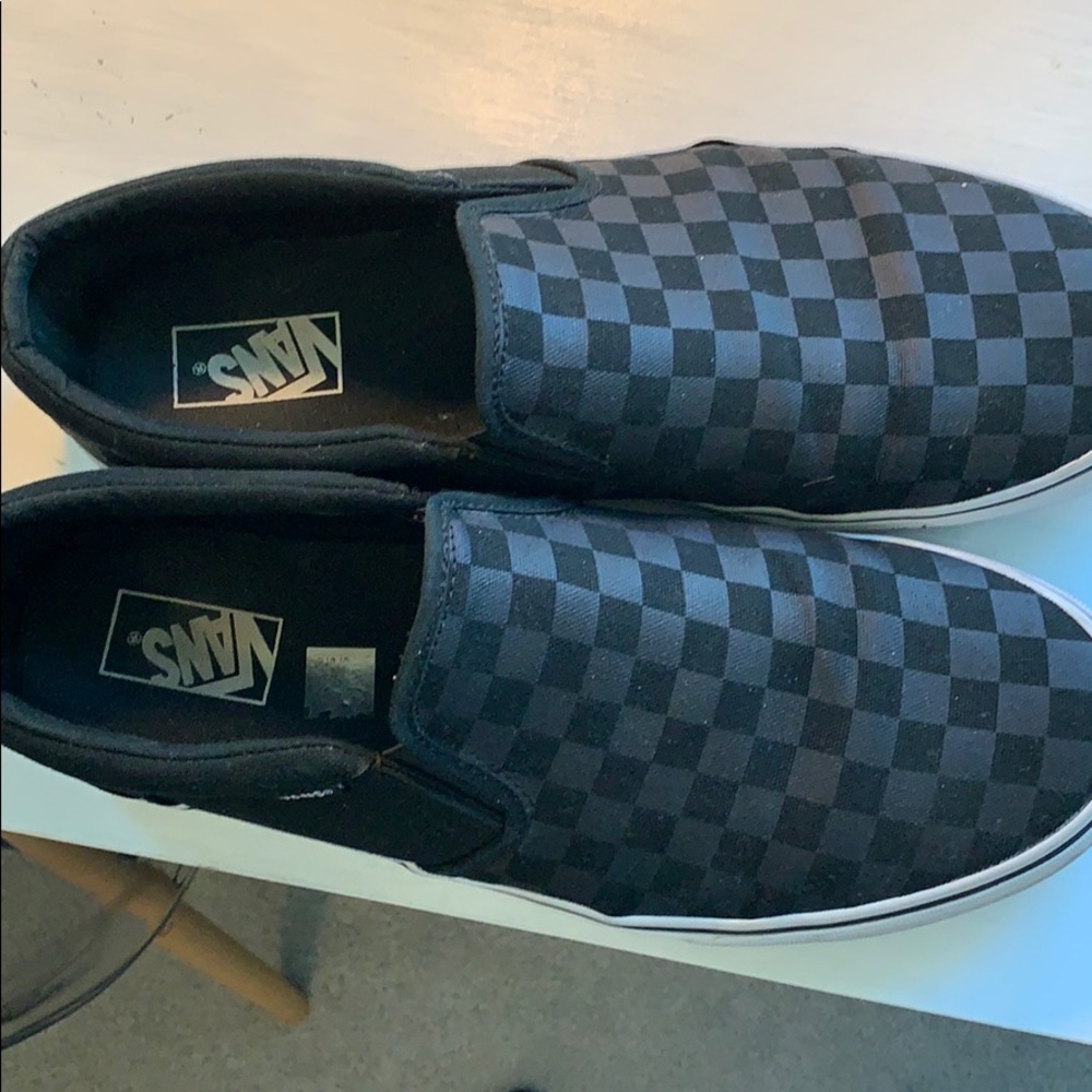vans slip one